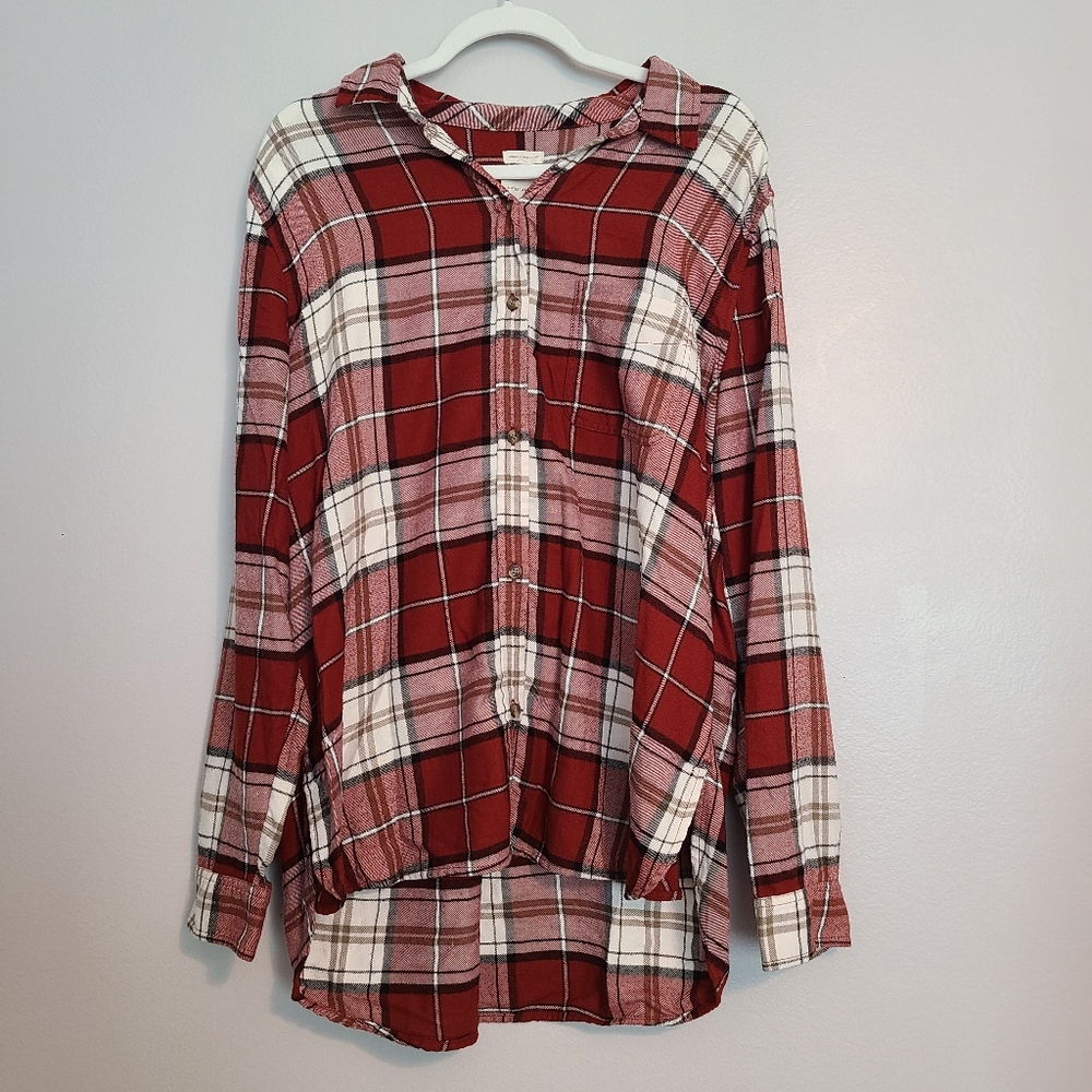 American Eagle Red & White Boyfriend Fit Plaid Flannel Hi-Lo fit for Jeggings XL